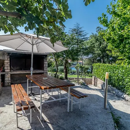 Maestral Apartment
