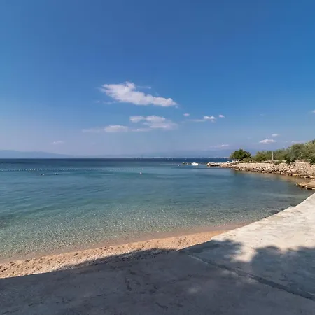 Maestral Малинска