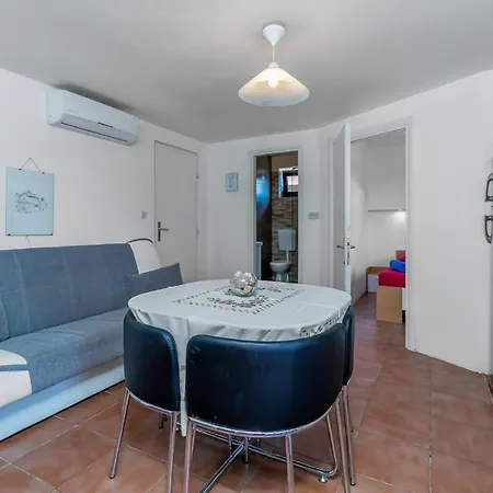 Maestral Apartman Malinska